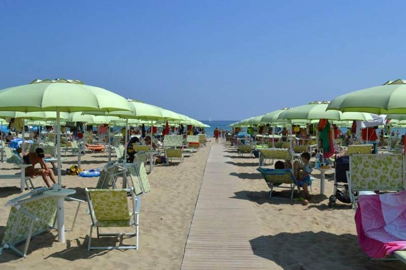 Appartamento In Villa Pesaro Eksteriør billede